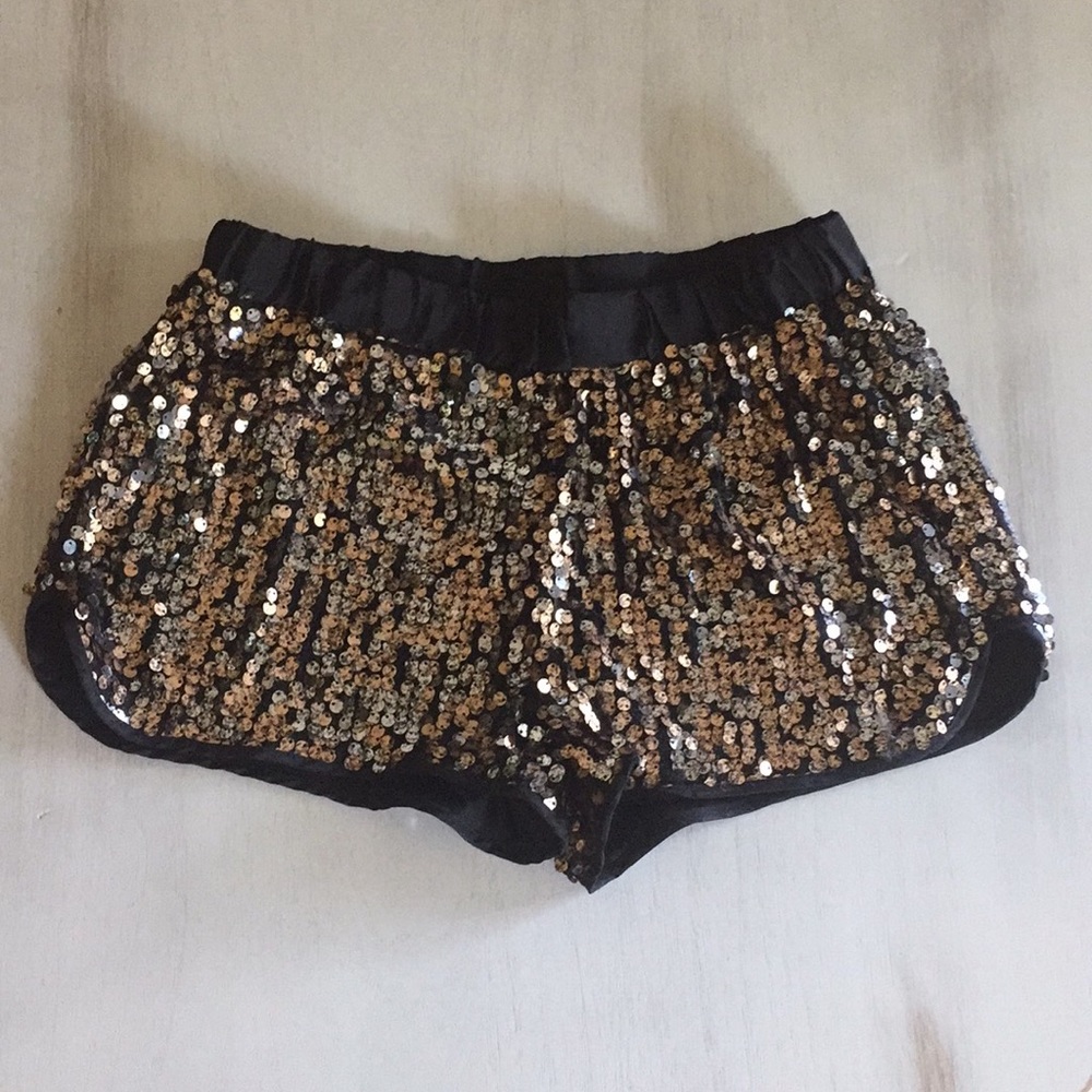 ♥️Sparkling glitter sequin shorts♥️